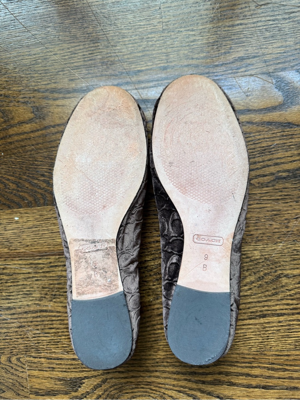 Coach Brown Velvet Ballet Flats with Gold Turnlock - Picture 4 of 4